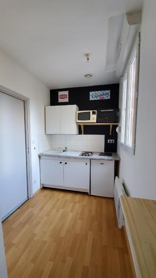 Charmant Studio Proche Gare Centre, Centre Ville Et Lycee Roosevelt Reims Zewnętrze zdjęcie